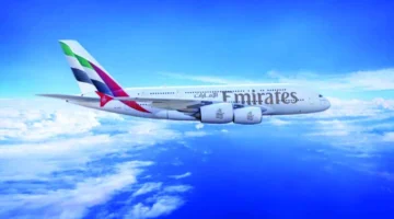 طيران الإمارات تمدد تعليق رحلاتها حتى يوم الأربعاء